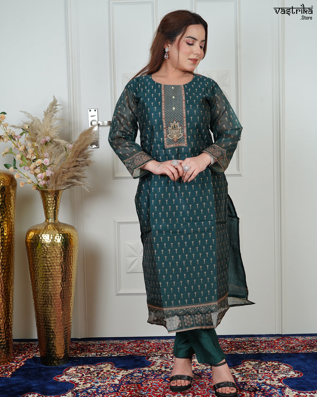 Round Gala Kurti Set with Jari & Handwork Detailing