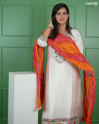 Elegant Jaipuri Kurti Set ✨ Kurti: Round neck with delicate thread embroidery