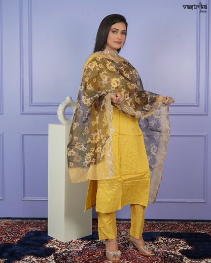 Elegant Handworked Kurti Set