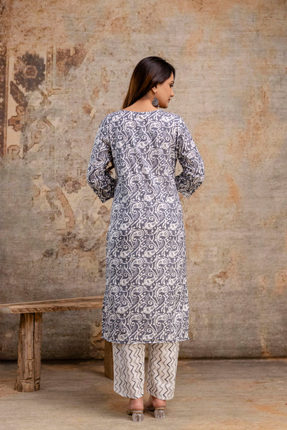 Resham Work V-Gala Kurti with Simple Bottom & Heavy Resham Work Dupatta