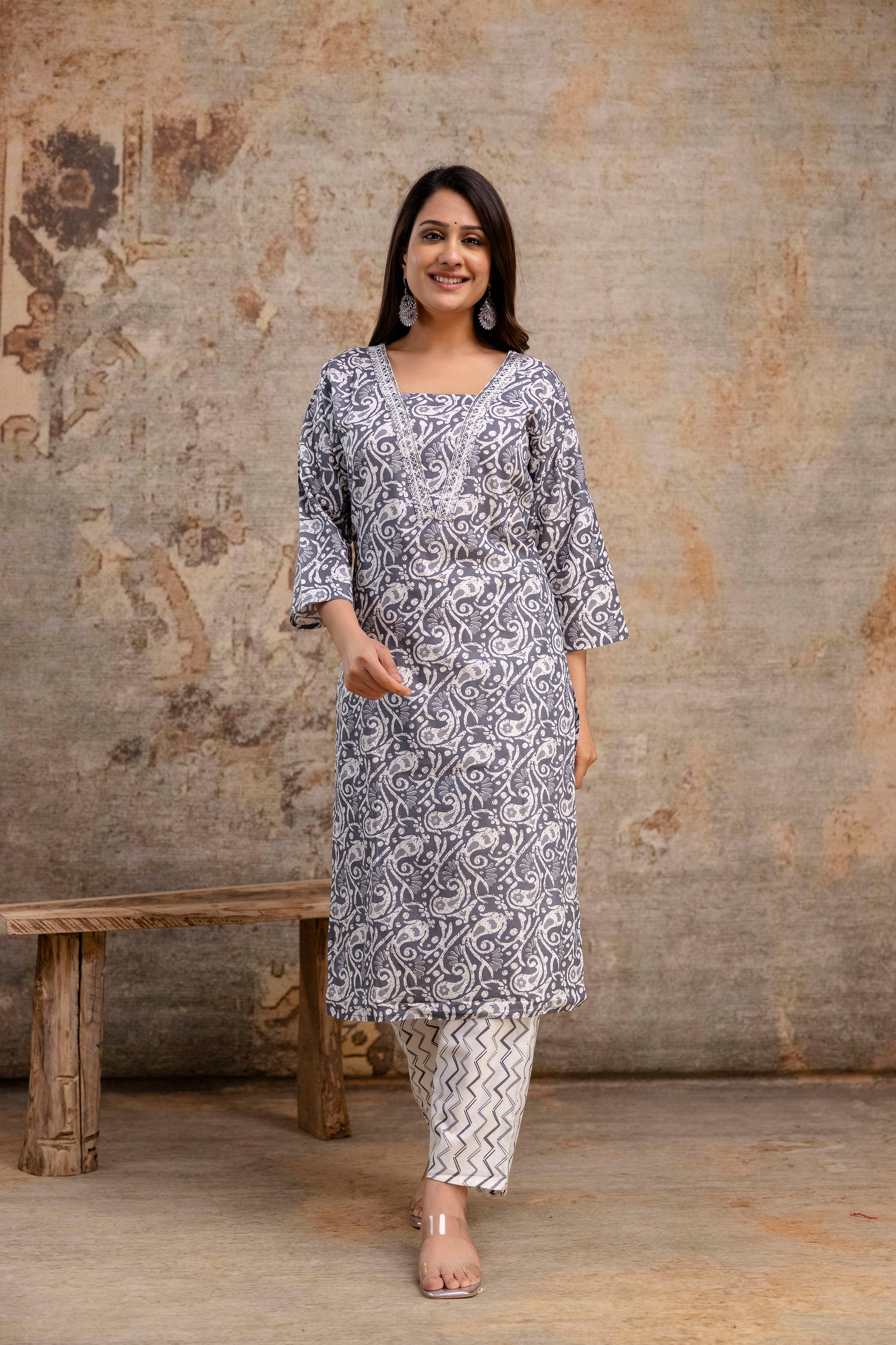 Resham Work V-Gala Kurti with Simple Bottom & Heavy Resham Work Dupatta