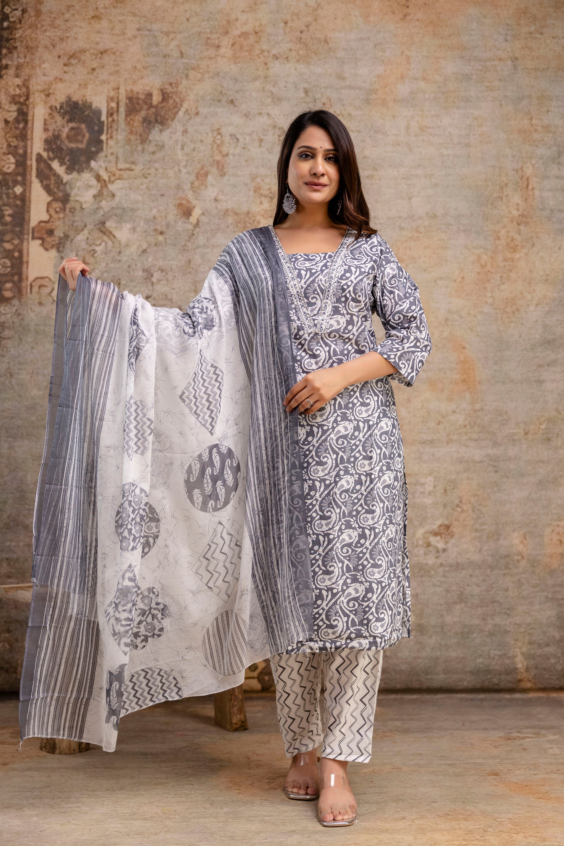 Resham Work V-Gala Kurti with Simple Bottom & Heavy Resham Work Dupatta