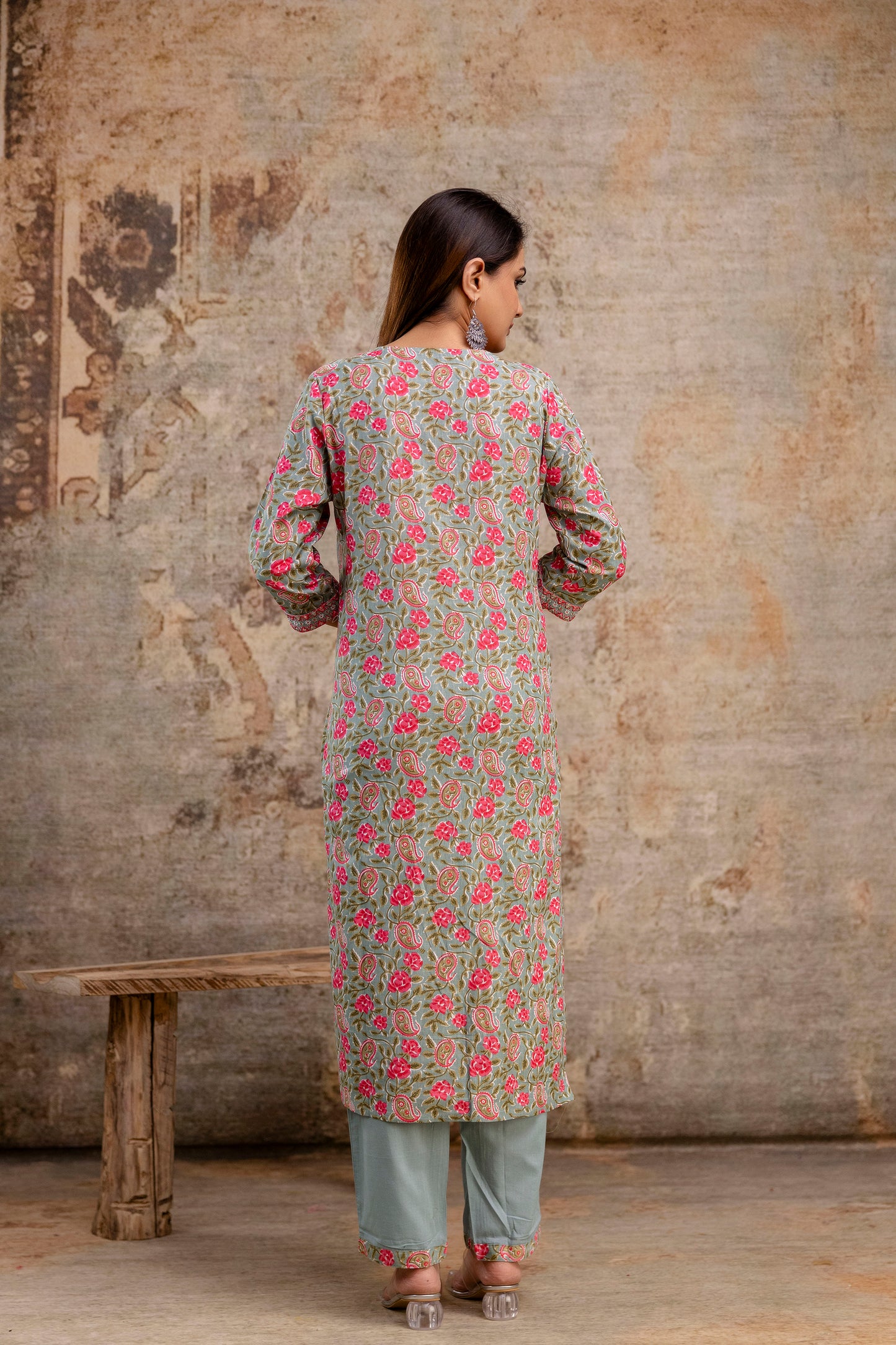 Elegance Unfolded: Resham-Embroidered Printed Kurti with V-Neck, Dual-Toned Dupatta & Tailored Trouser Set