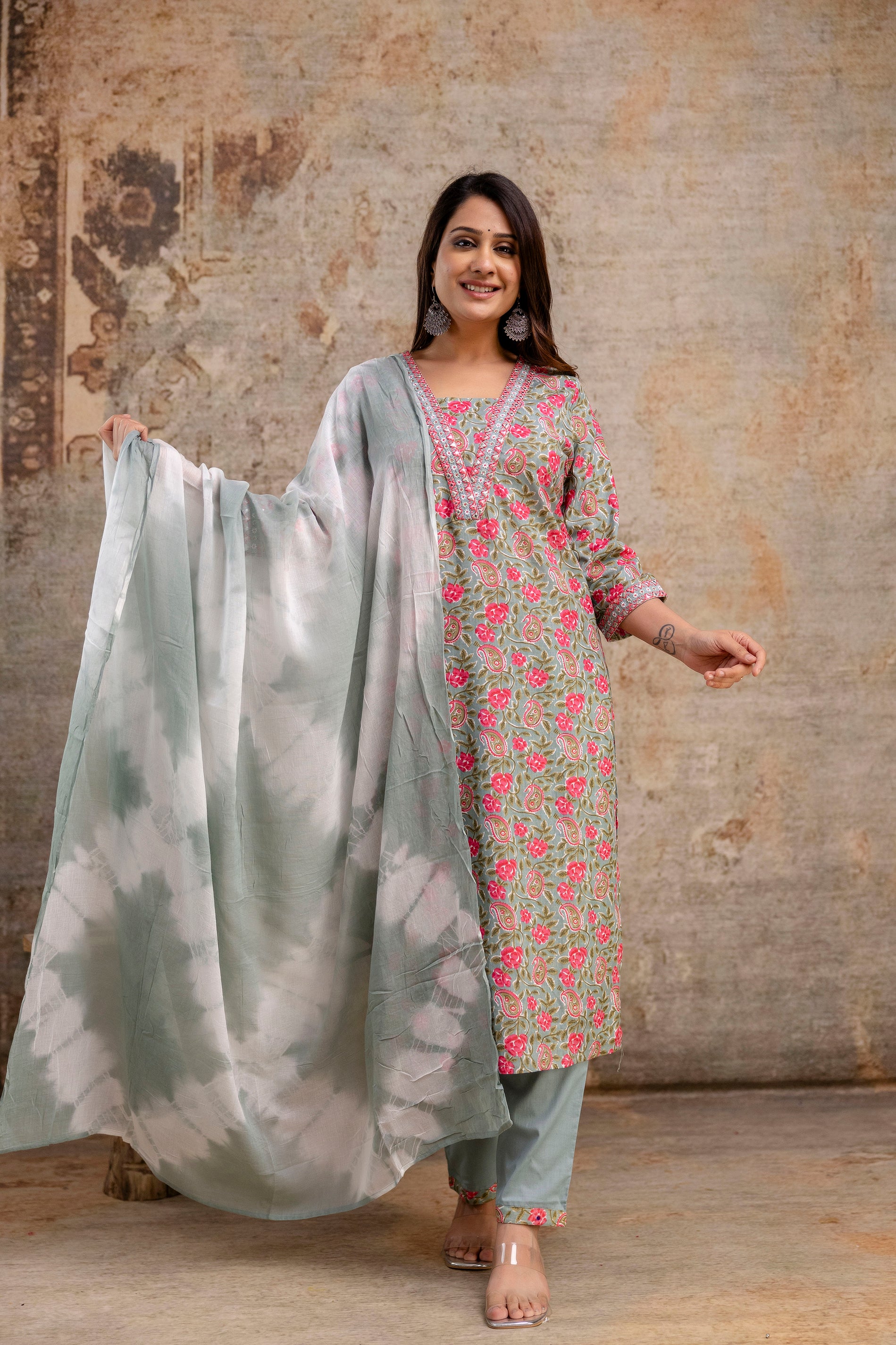 Elegance Unfolded: Resham-Embroidered Printed Kurti with V-Neck, Dual-Toned Dupatta & Tailored Trouser Set