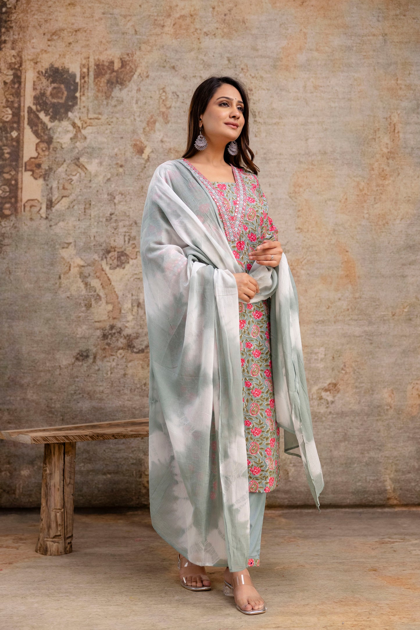 Elegance Unfolded: Resham-Embroidered Printed Kurti with V-Neck, Dual-Toned Dupatta & Tailored Trouser Set