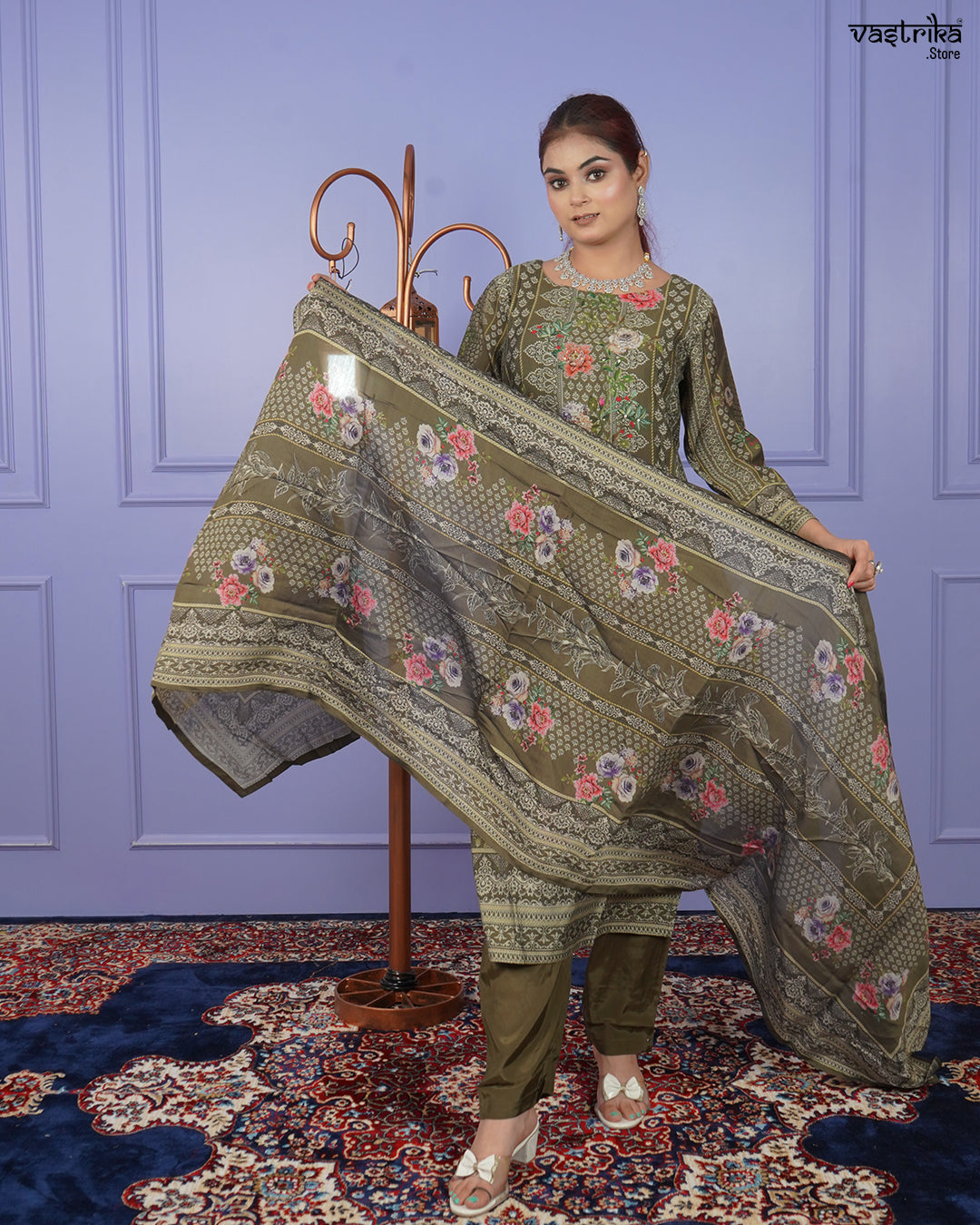 Handworked Kurti Set