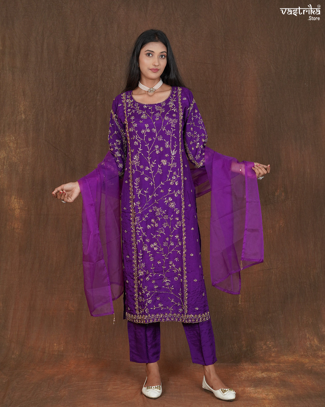 Full Jaal Handworked Kurti Set with Plain Trousers & Butti Work Dupatta