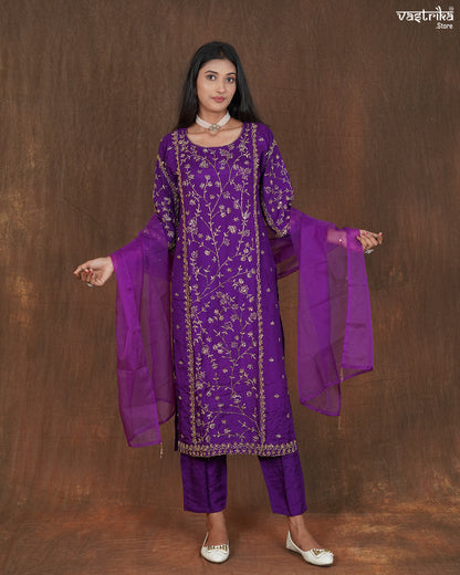 Full Jaal Handworked Kurti Set with Plain Trousers & Butti Work Dupatta