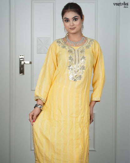 Classic Jari Embroidered Kurti Ensemble