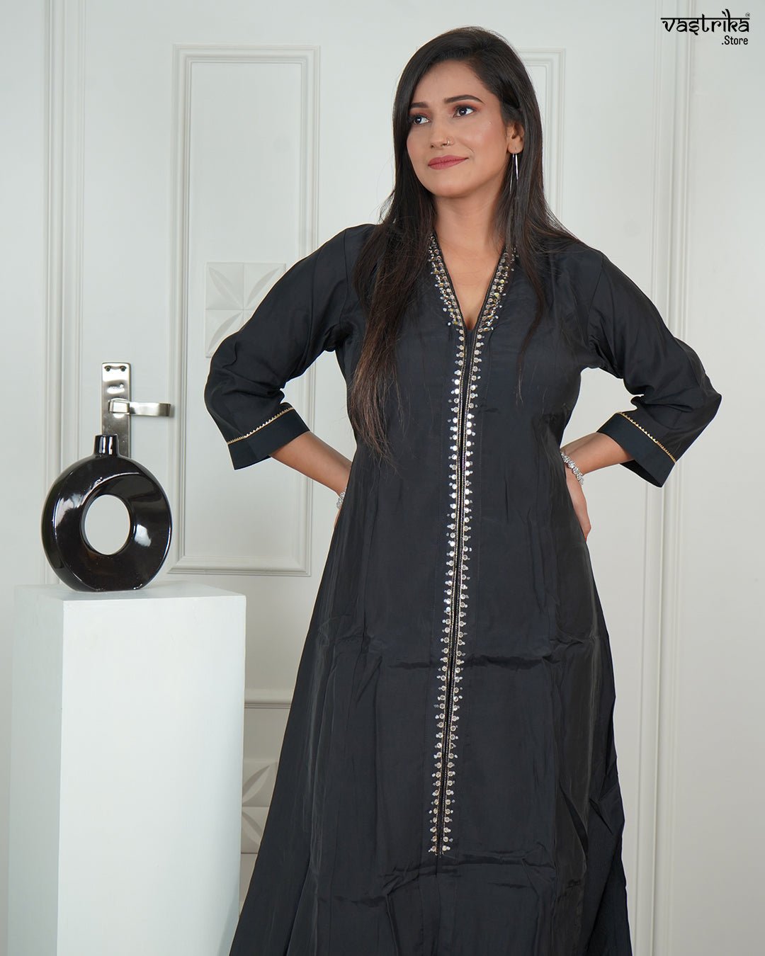 Elegant V-Collar Kurti with Handworked Trousers