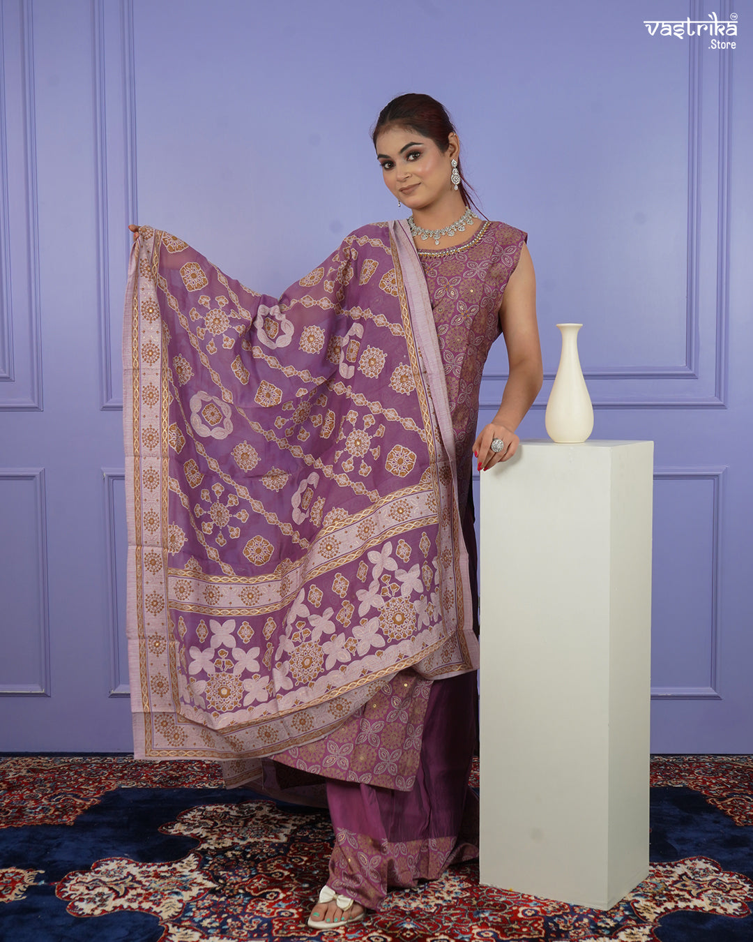 Graceful Handworked Kurti Set