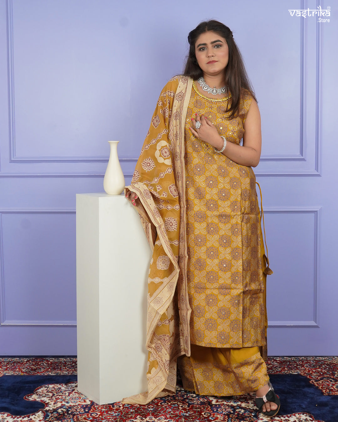 Elegant Handworked Kurti Set