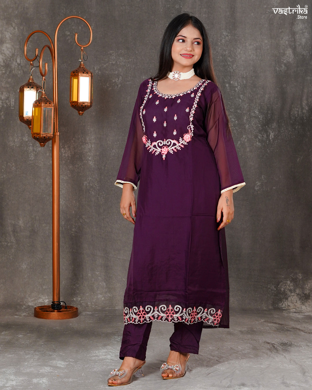 Jimmi Chuu Kurti Set with Resham & Thread Work
