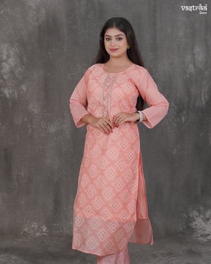Handcrafted Grace Kurti Set