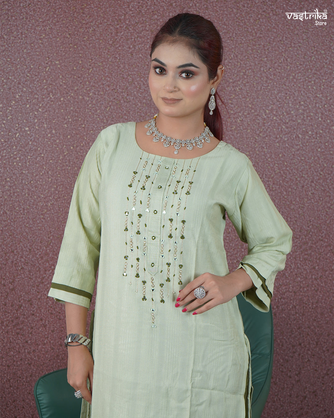 Handcrafted Elegance – Premium Ethnic Kurti Set