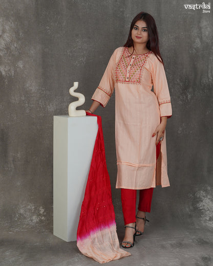 Thread Elegance Kurti Set