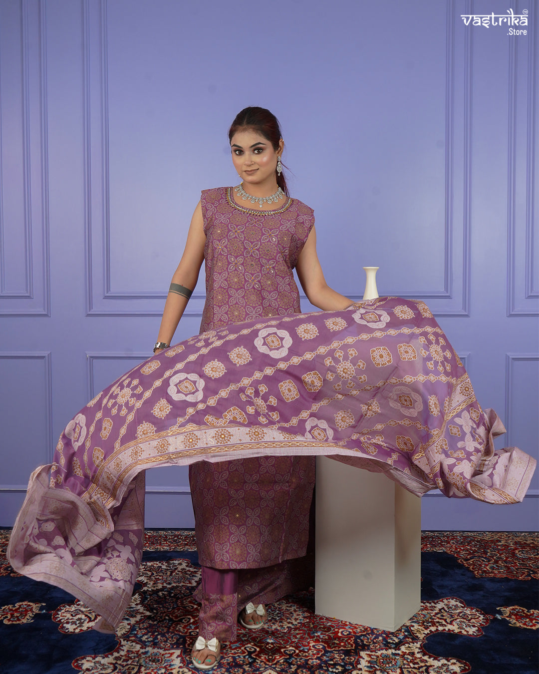 Graceful Handworked Kurti Set