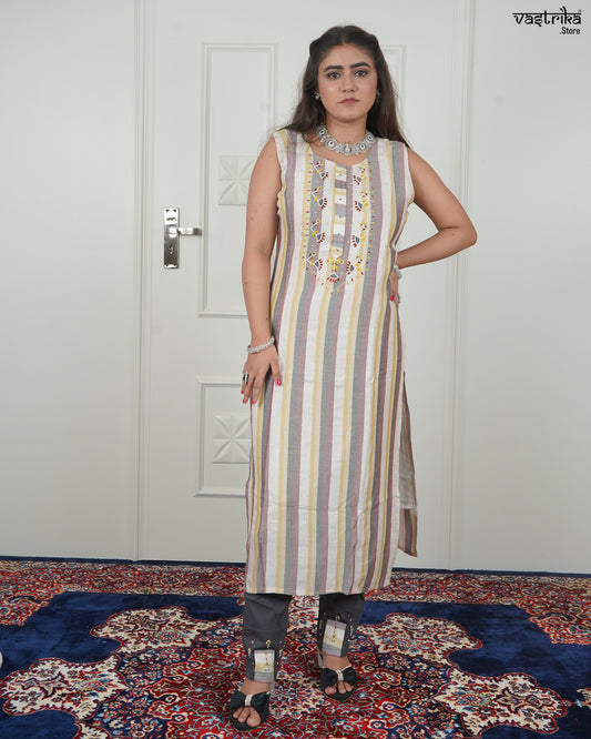 Designer V-Wing Work Kurti Set