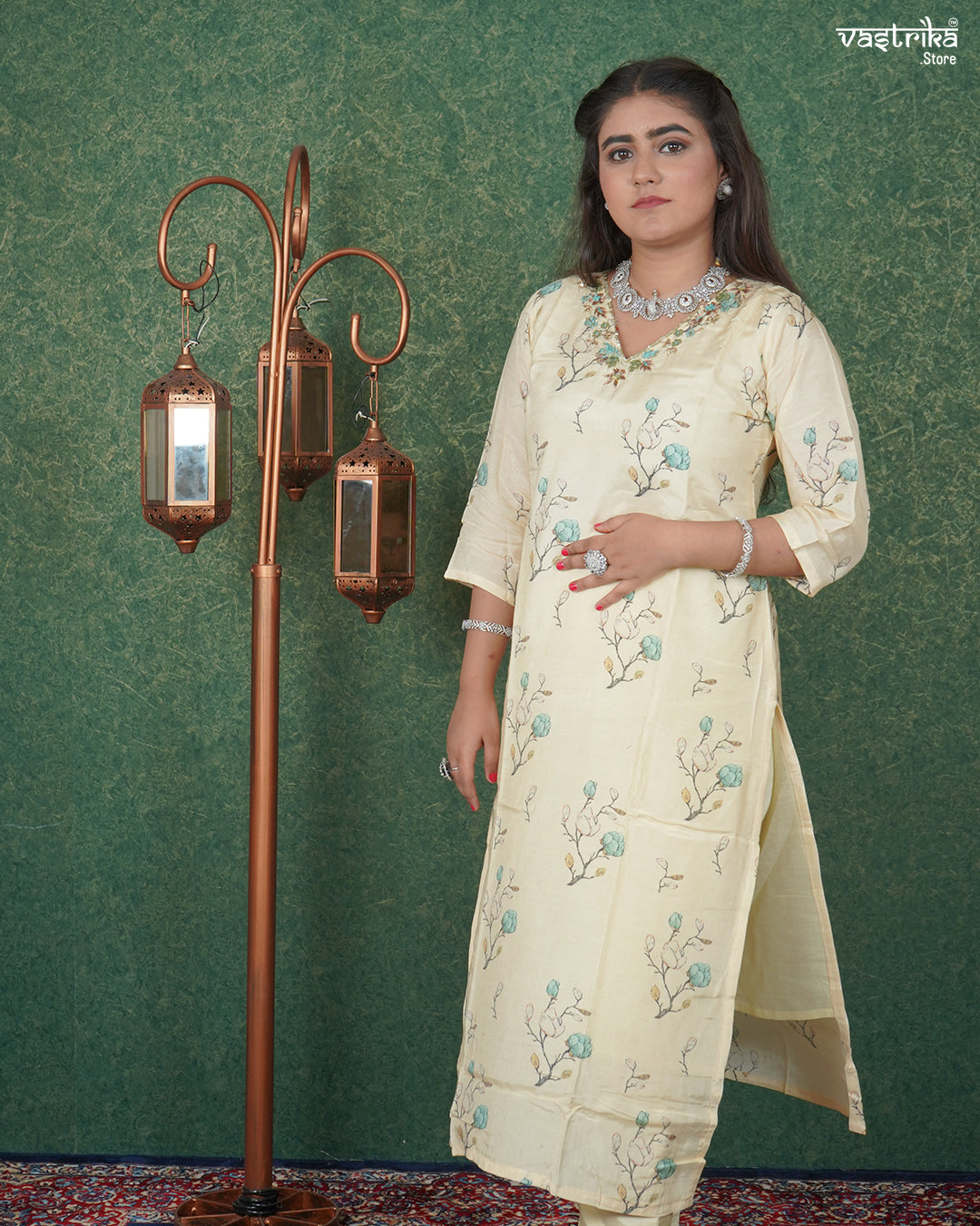 V-Neck Handworked Kurti Set
