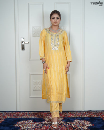 Classic Jari Embroidered Kurti Ensemble