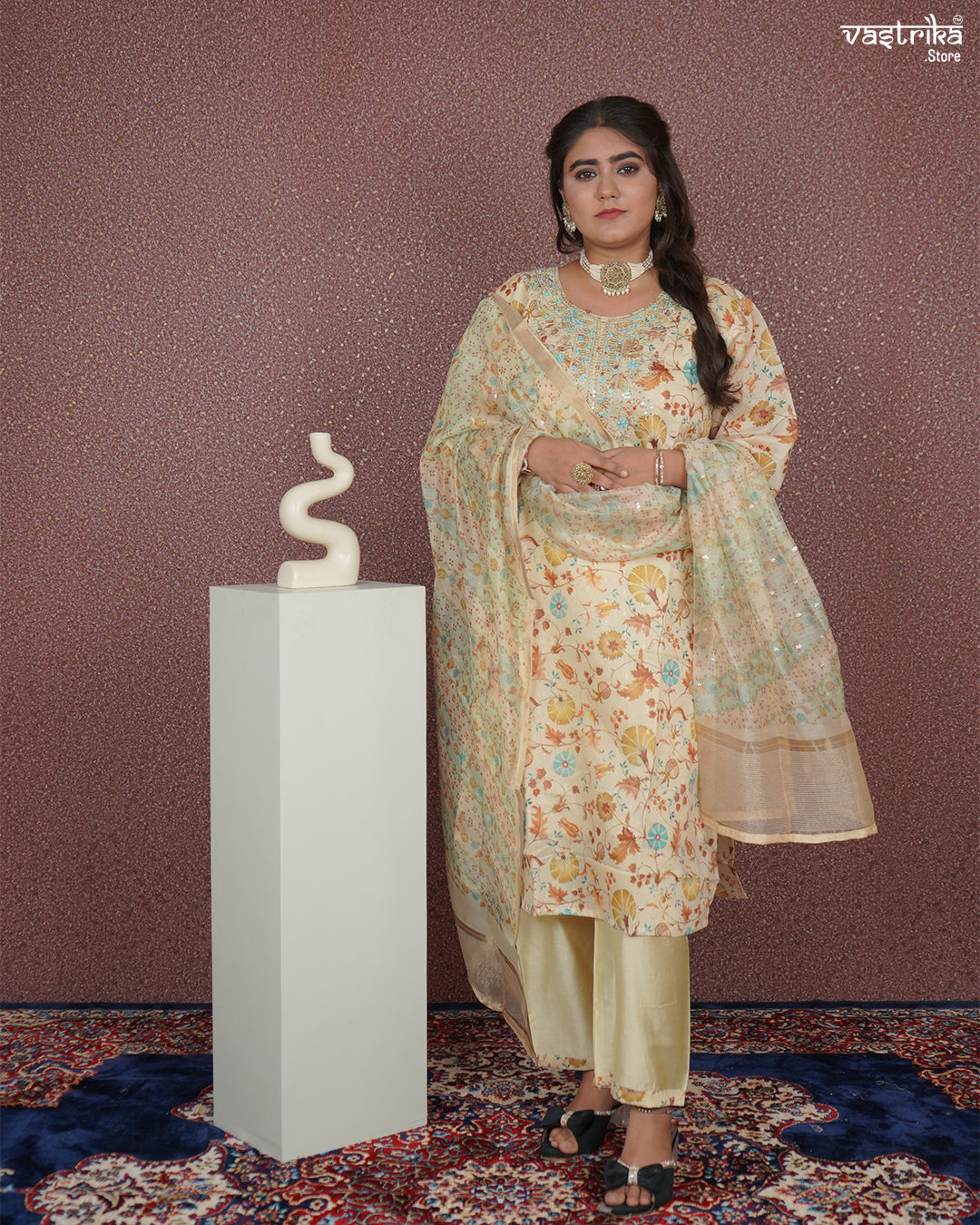 Subtle Shine Straight Kurti Se