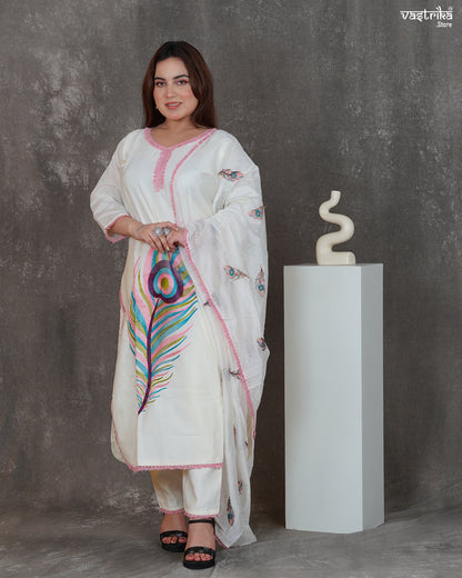 Elegant V-Neck Thread Work Kurti Set with Heavy Dupatta