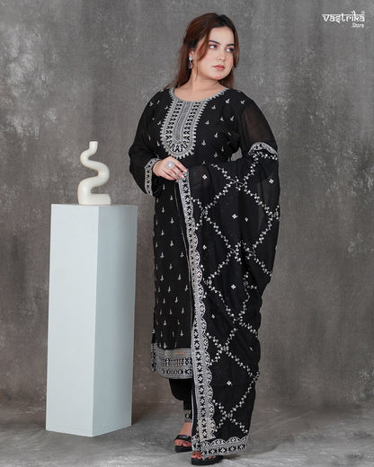 Round Neck Kurti Set with Full Jaal Dupatta & Ponchu Style Trouser