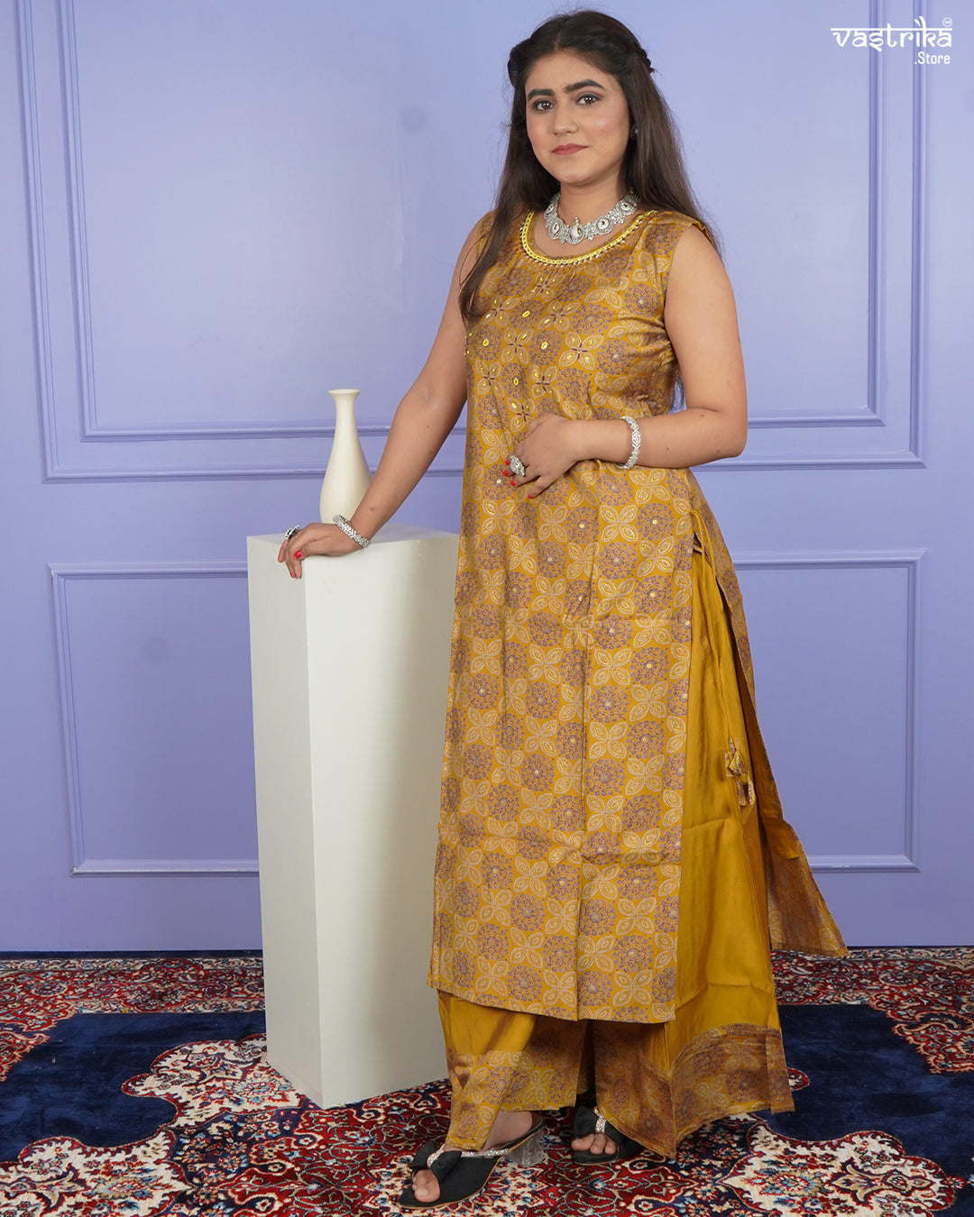 Elegant Handworked Kurti Set