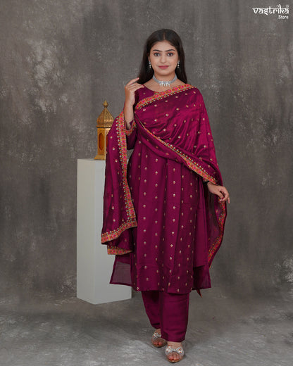 Booti Threadwork Kurti Set