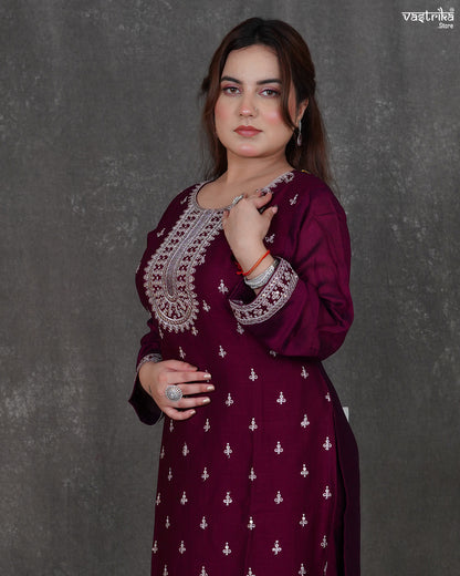 Round Neck Kurti Set with Full Jaal Dupatta & Ponchu Work