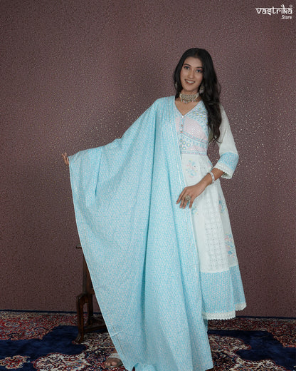 Graceful Resham Detailed Frock Ensemble