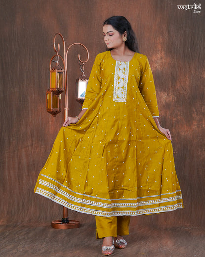 Roman Silk Frock Set with Resham & Lace Work