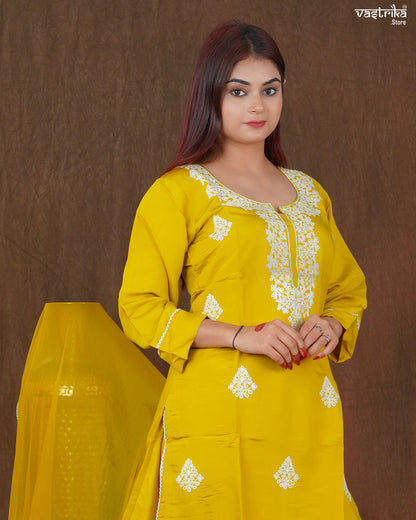 Naira Threadwork Kurti Set with Chiffon Dupatta