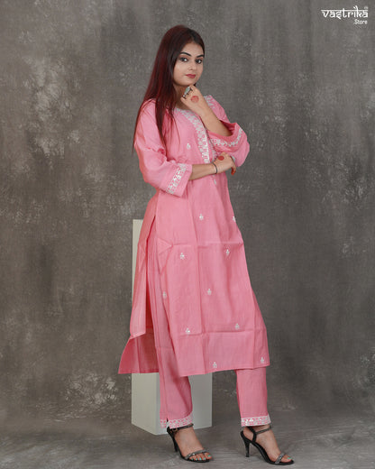 Zohra Threadwork Kurti Set with Organza Dupatta