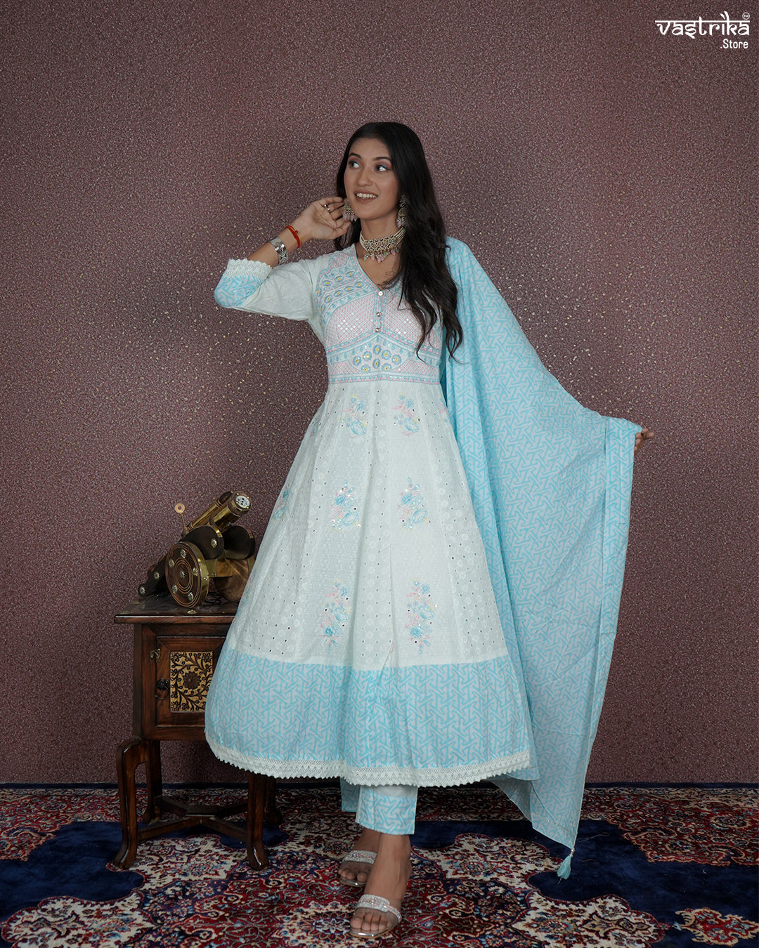 Graceful Resham Detailed Frock Ensemble